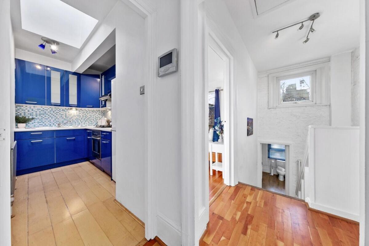 Balcony Blue Theme 1 Bedroom Central London Luxury Flat Near Hyde Park! Accommodates Up To 6! Double Sofa Bed And Next To Station! Exterior photo