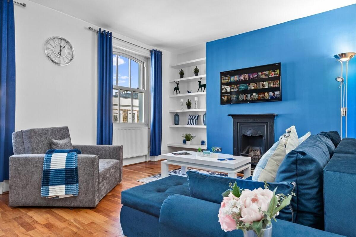 Balcony Blue Theme 1 Bedroom Central London Luxury Flat Near Hyde Park! Accommodates Up To 6! Double Sofa Bed And Next To Station! Exterior photo